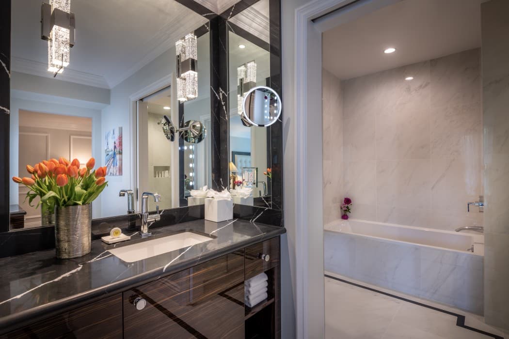 Beverly Hills Plaza Hotel & Spa