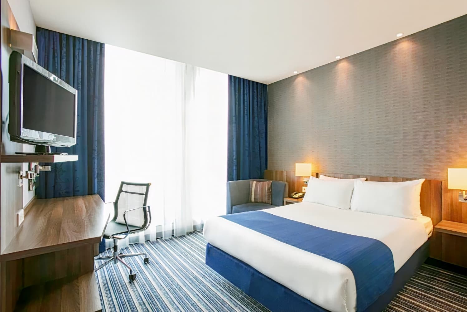 Holiday Inn Express Amsterdam - Sloterdijk Station, an IHG Hotel